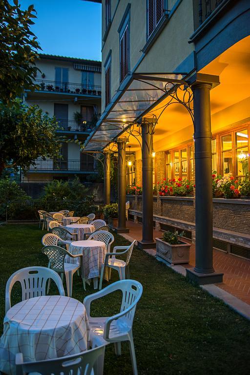 Hotel La Rosa Ronta Ngoại thất bức ảnh