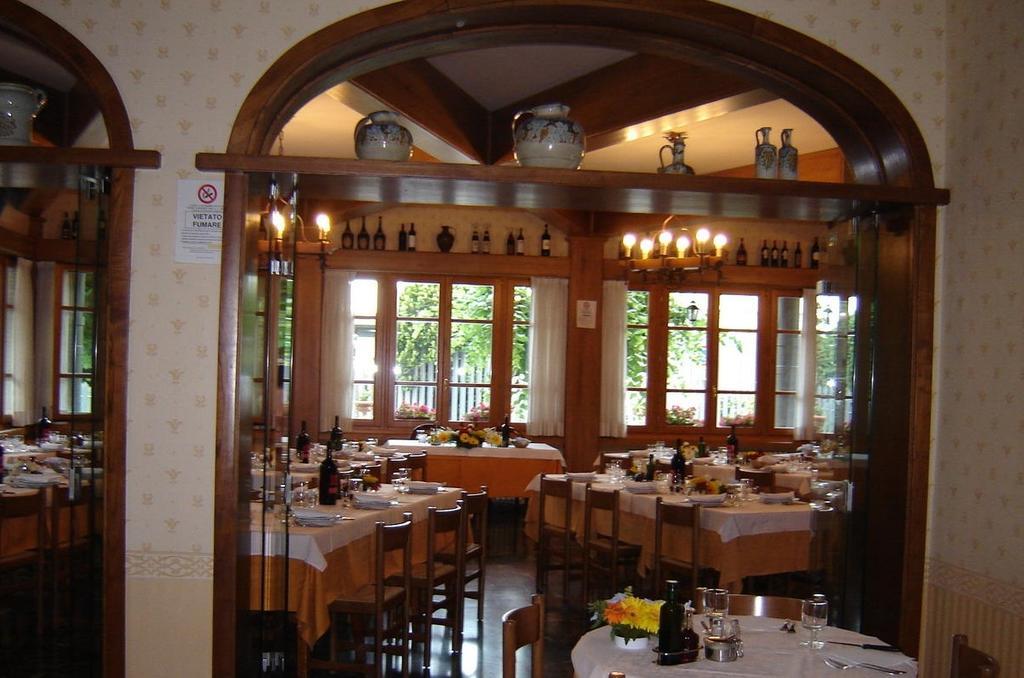 Hotel La Rosa Ronta Ngoại thất bức ảnh