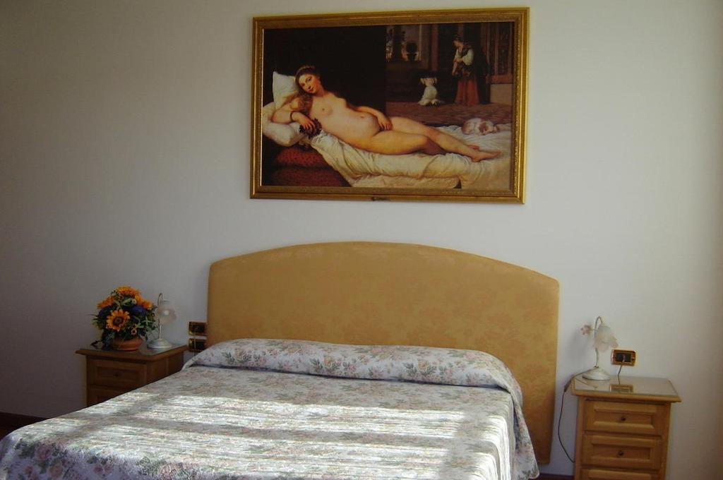 Hotel La Rosa Ronta Phòng bức ảnh
